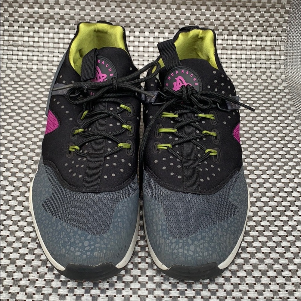 Men/Youth Nike Air sneakers